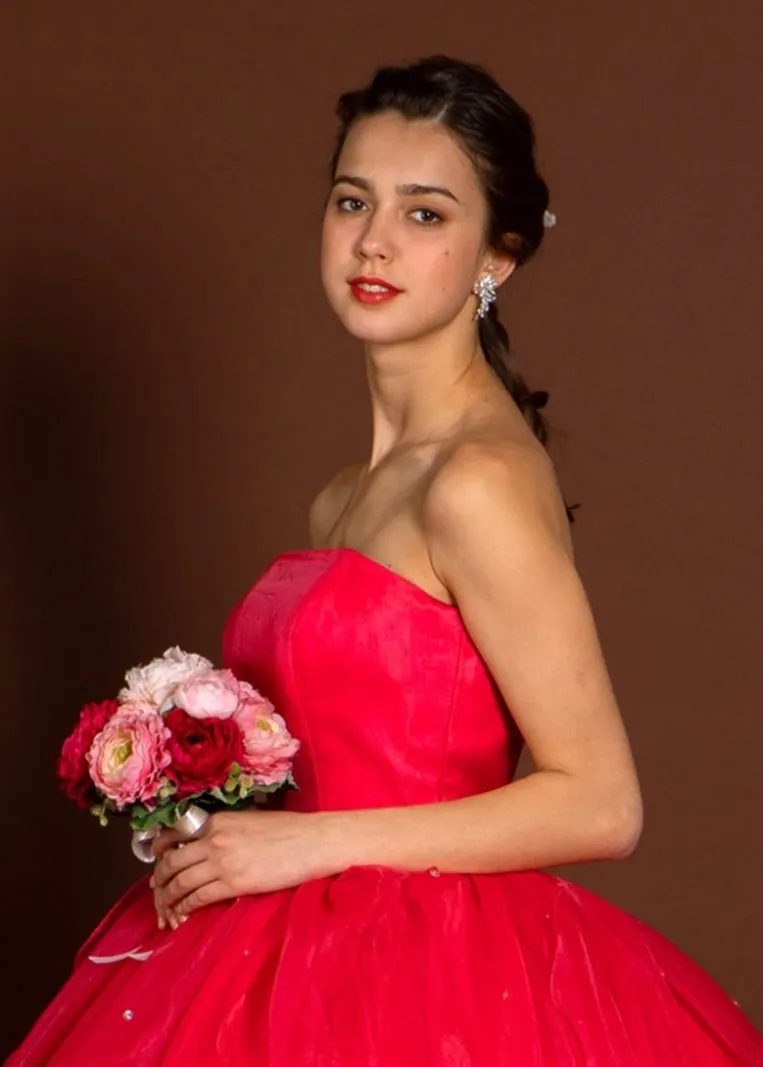 ---Abito da sposa e cerimonia rosso stile principessa realizzato in raso e organza a prezzo economico--