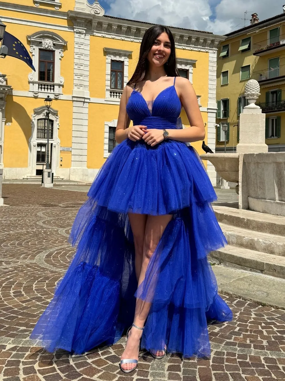 Abito cerimonia corto tulle brilli super coda