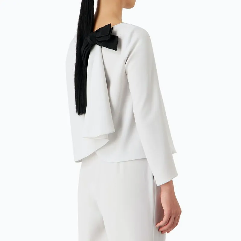 Blusa in tecno cady con volant 