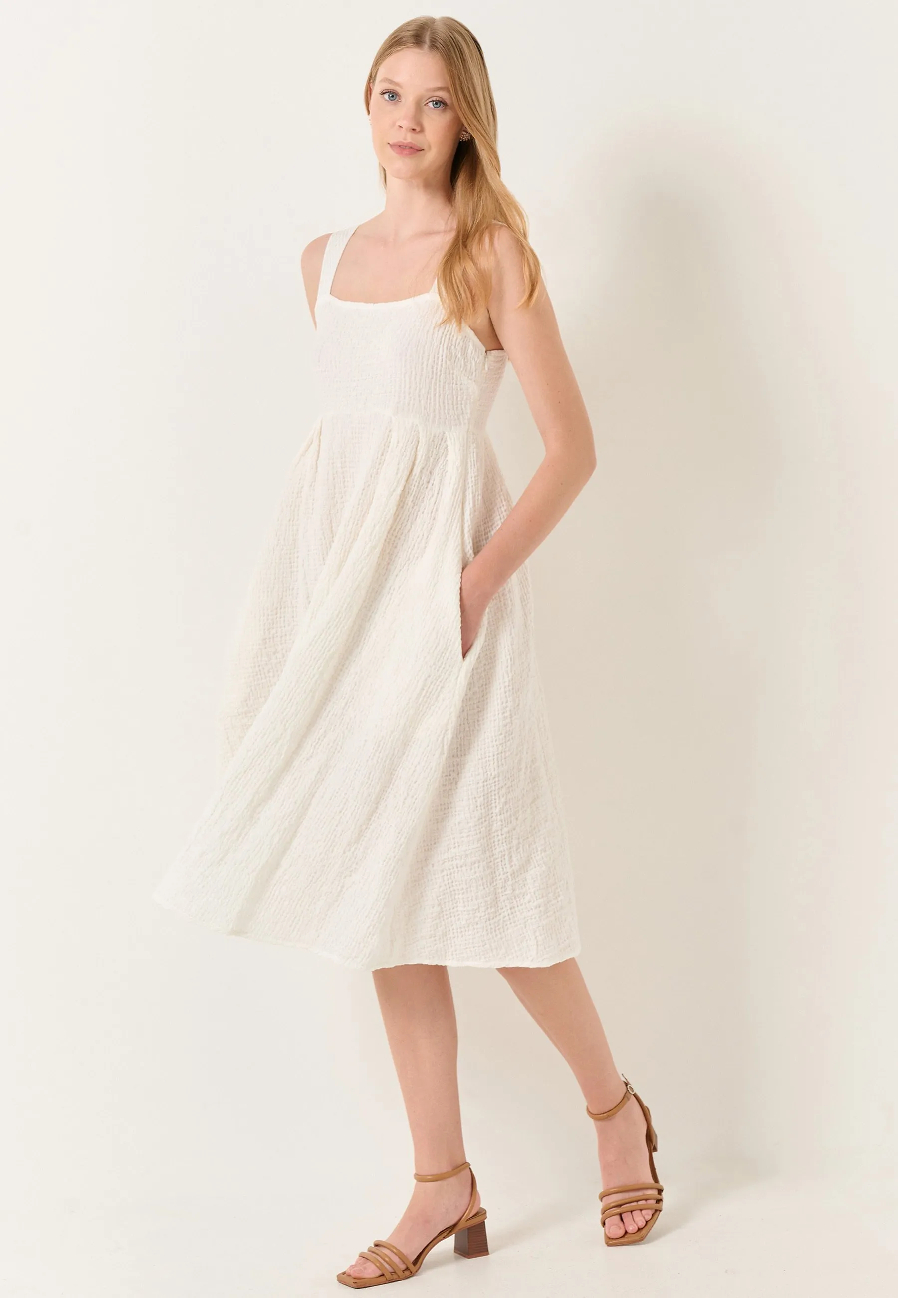 FLAT NECK THICK STRAPS - Vestito estivo