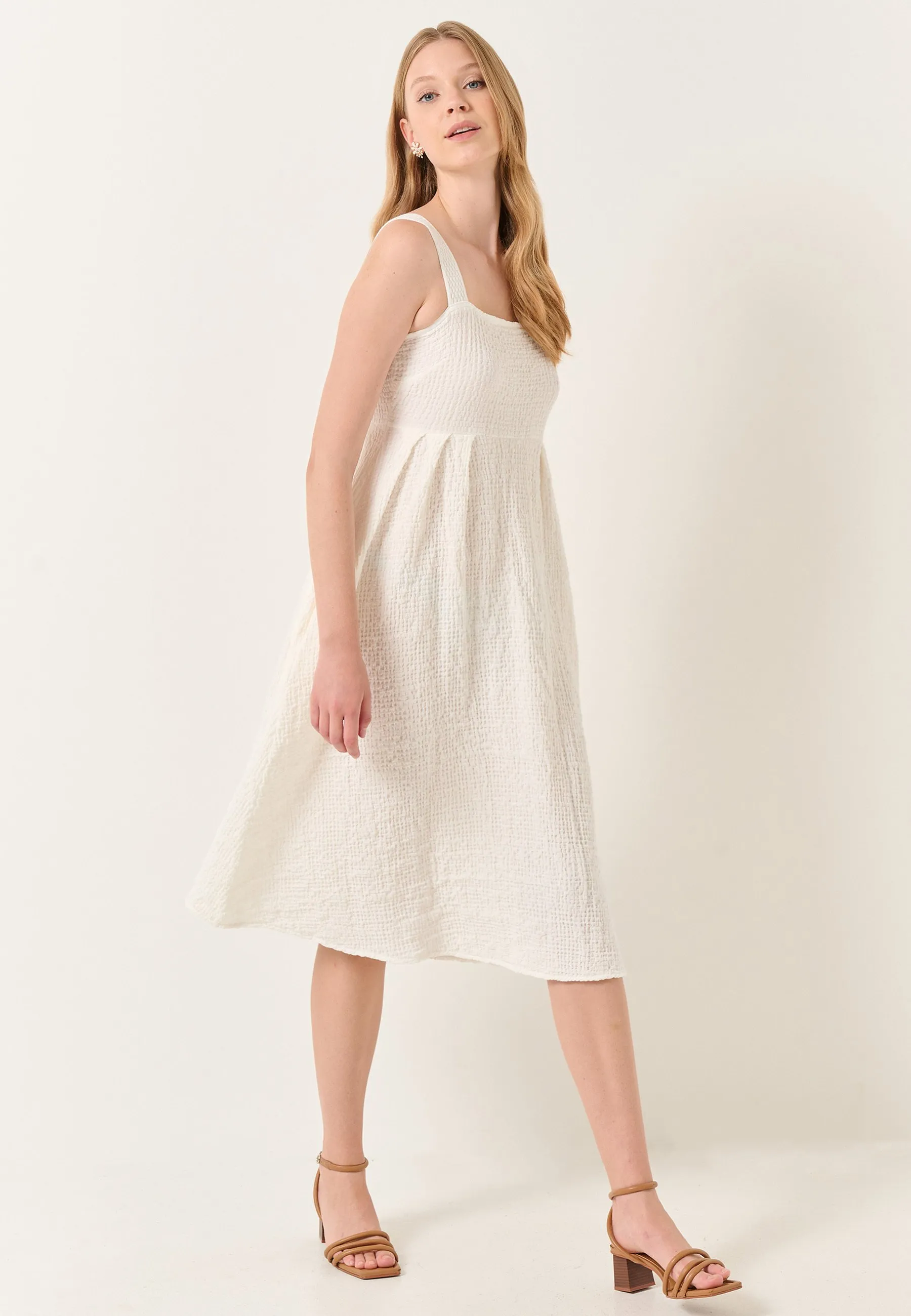 FLAT NECK THICK STRAPS - Vestito estivo