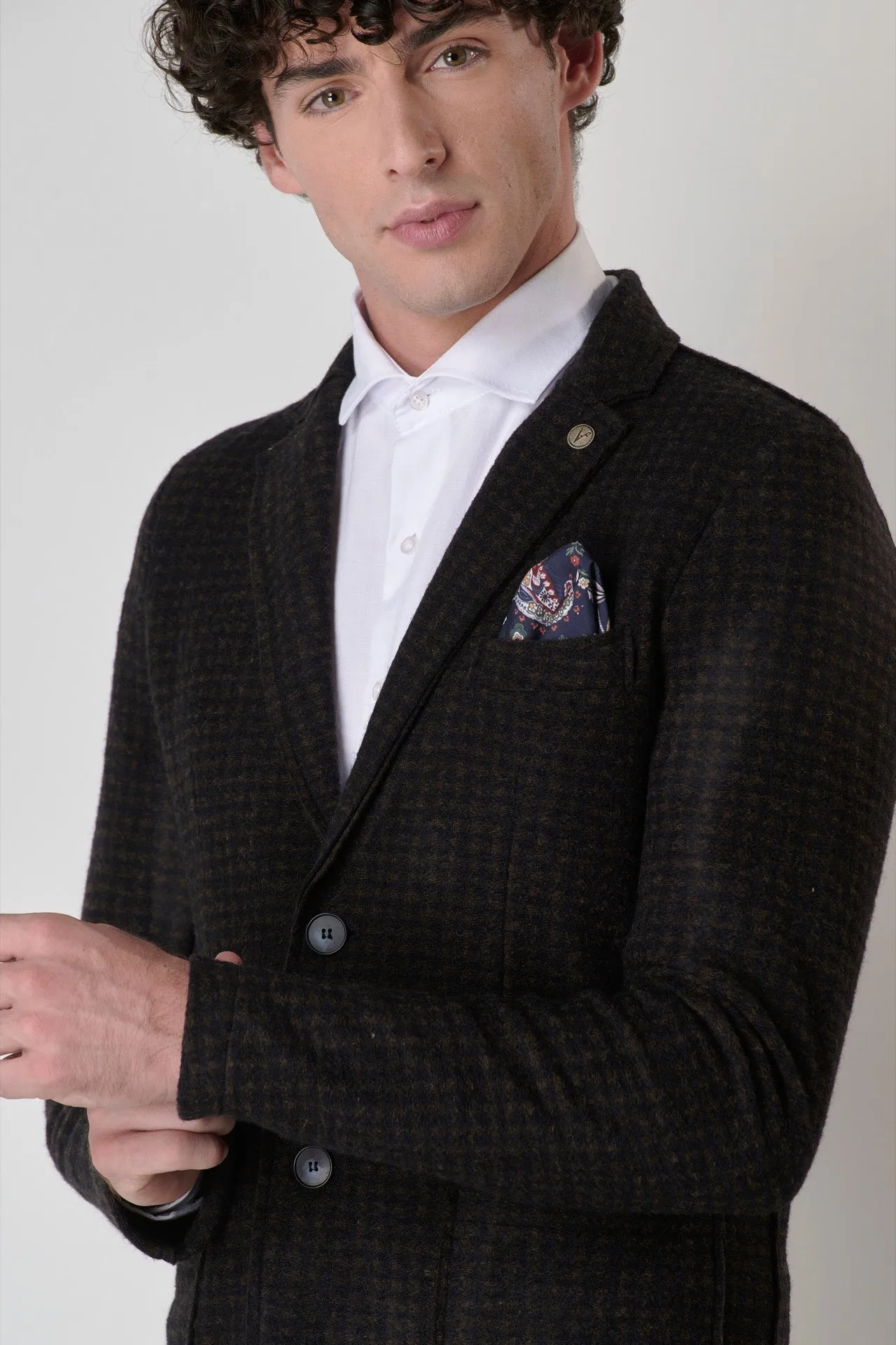 Giacca monopetto Sartoriale in lana quadretto Blu e Moro con pochette in tessuto V2