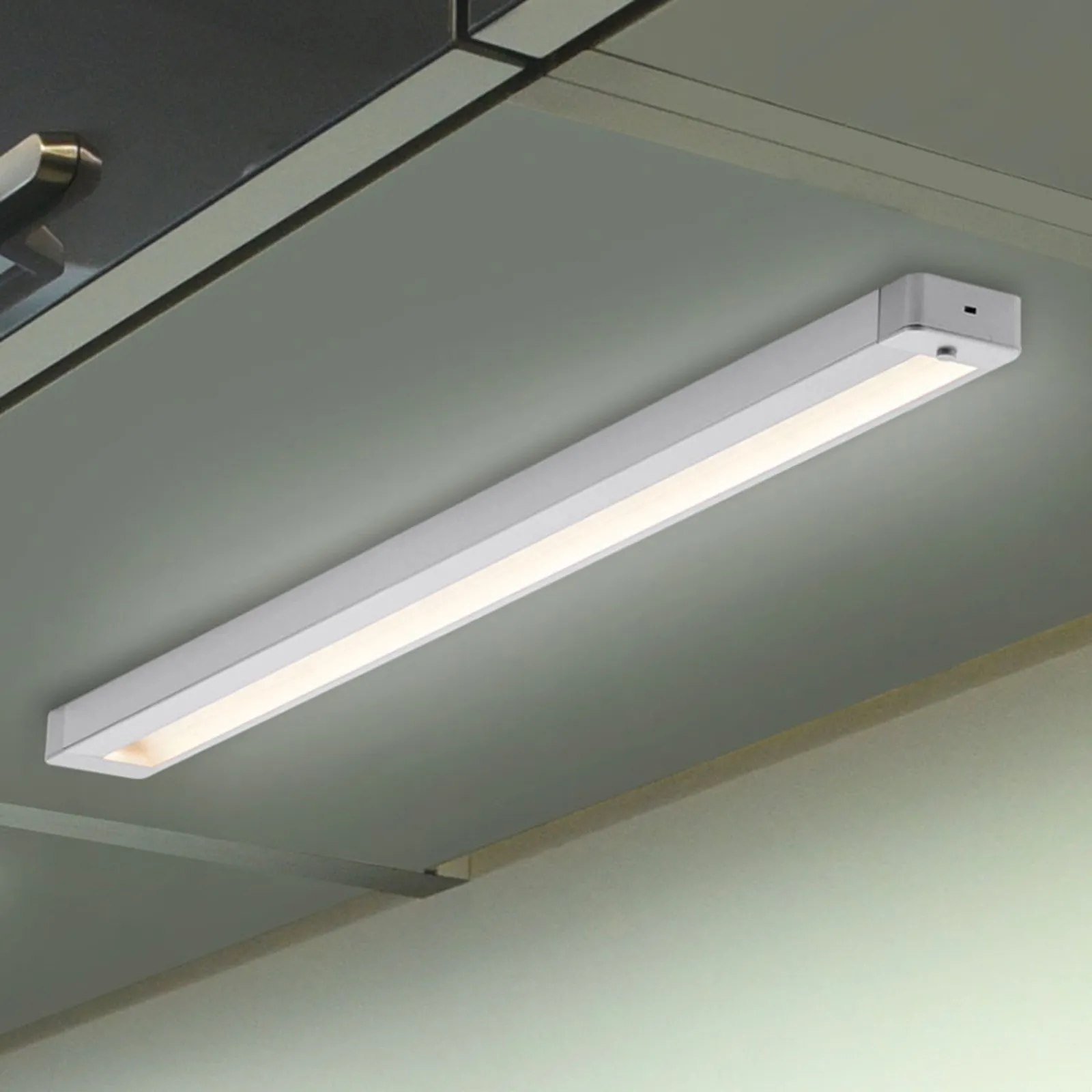Lampada LED da mobili Helena 59,5x4cm 3.000K